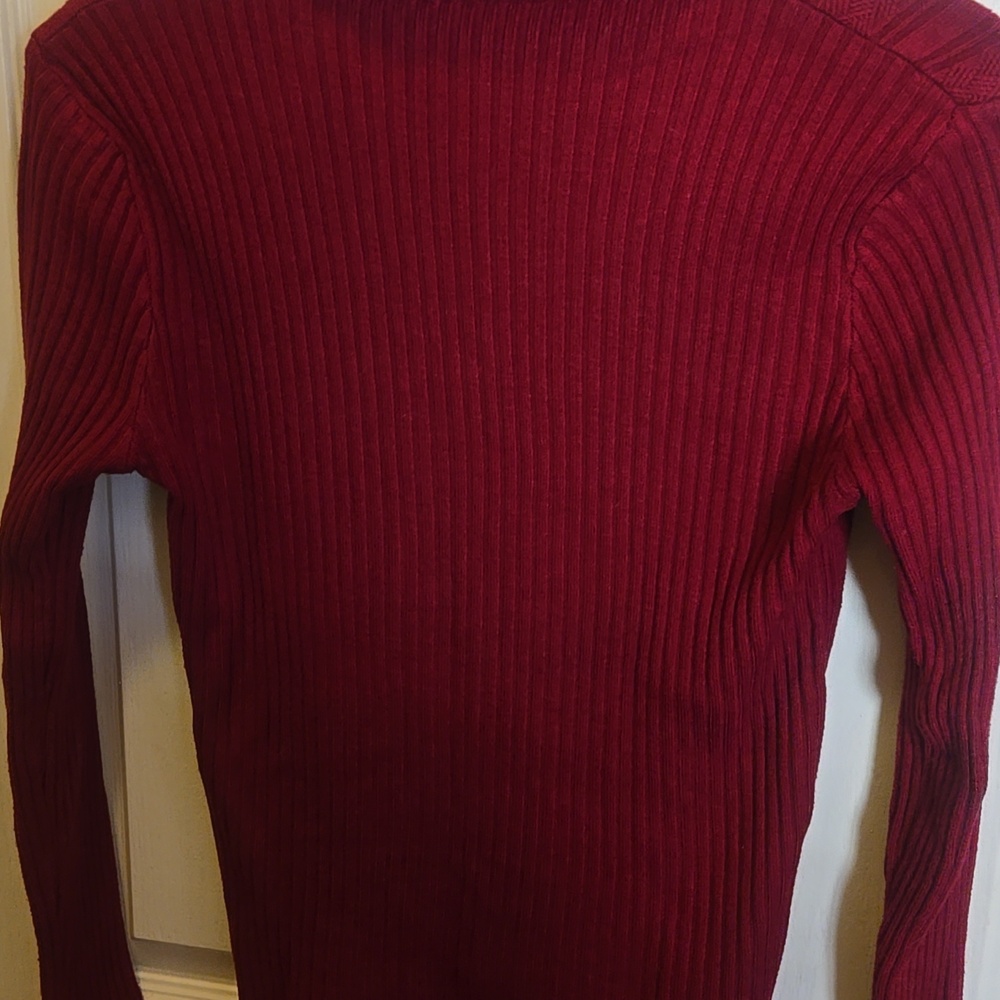 Elegant Burgundy Sweater with Pearl Accents - Picture 8 of 8